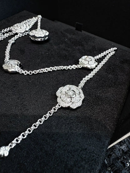 Chanel High Jewelry collection (Ten Flowers) necklace
