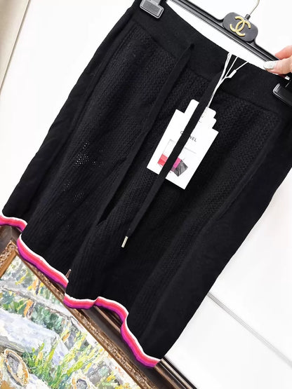 Chanel 24C cashmere knit shorts, black with pink trim