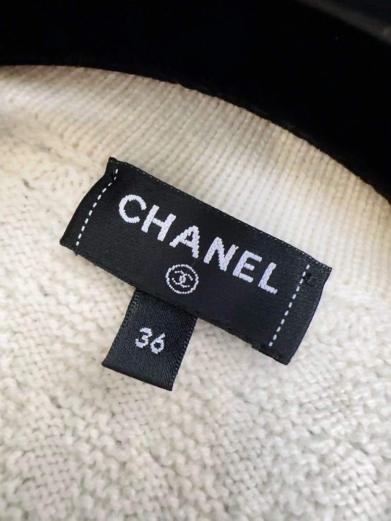 Chanel 23B off-white classic leather cashmere knit cardigan