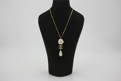 Chanel A20A Imitation Pearl Camellia Pendant Light Gold Necklace