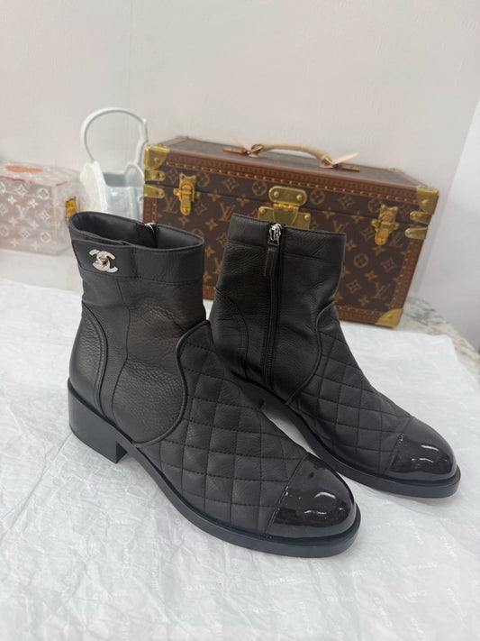 Chanel black diamond pattern classic ankle boots