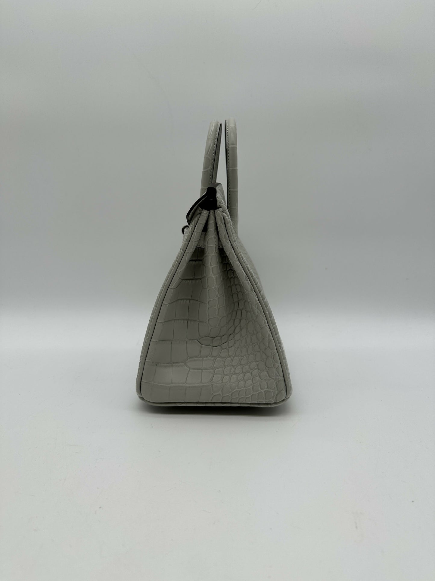 Hermès Birkin 25 Matte Alligator Gris Neve PHW W 2025