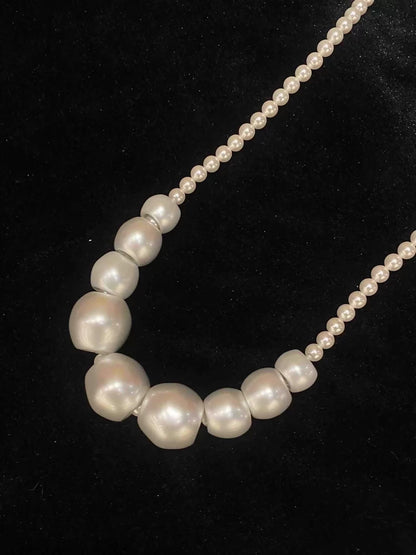 Chanel 25c Long Pearl Necklace