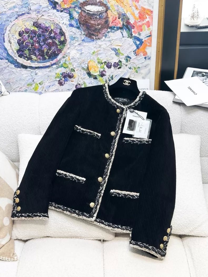 Chanel 25K black jacket with four pockets