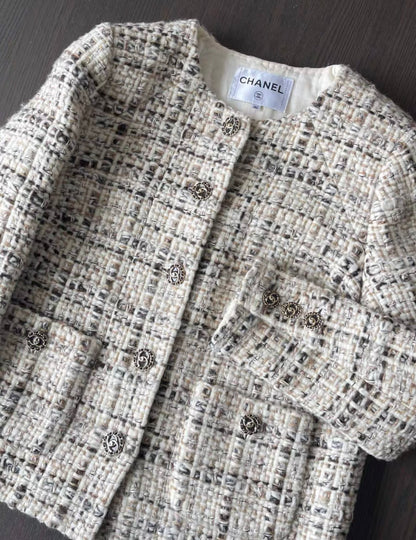 Chanel 2018 most popular tweed jacket fr40