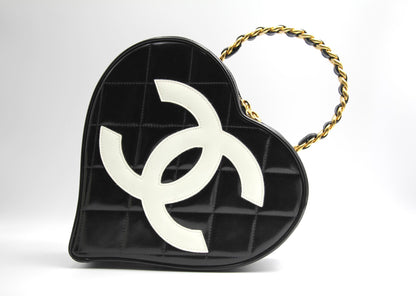 CHANEL Chanel Vintage 95 Barbie Cc Heart Vanity Bag - Onesize bag - Vintage fashion from Wararni