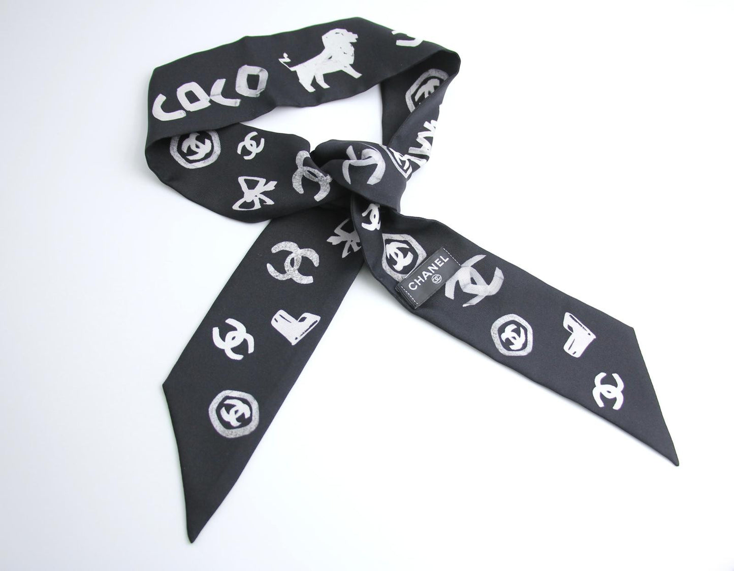 Chanel 100 Silk Twilly Black White Cc Scarf