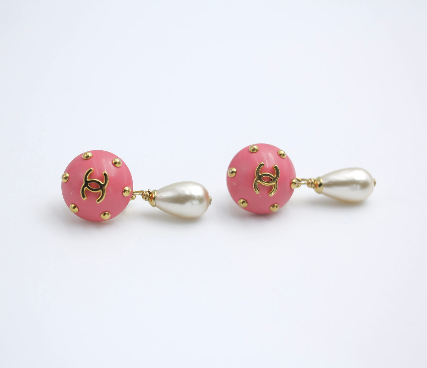 Chanel Vintage 96C Imitation Pearl Resin Rouge Pink Bean Earrings