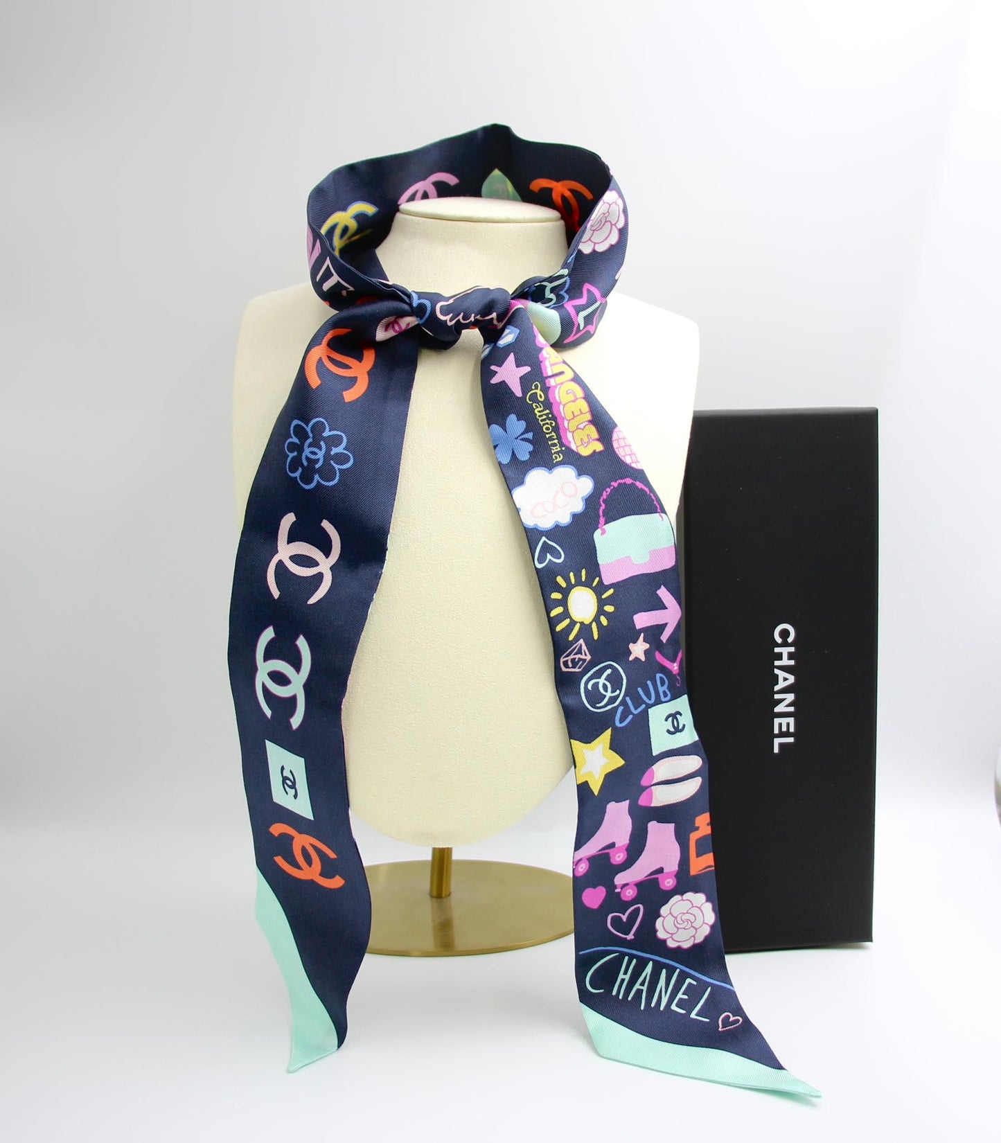 CHANEL Chanel 100 Silk Twilly Cc Mark Scarf In Navy Blue - Onesize scarf - Vintage fashion from Wararni