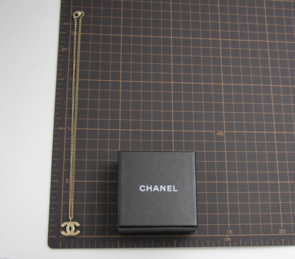 Chanel Vintage 07V Metallic Silver Cc Necklace