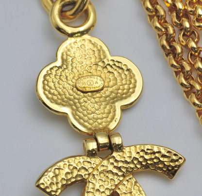 Chanel Vintage 95A Gold-Plated Plain Gold Flower Necklace