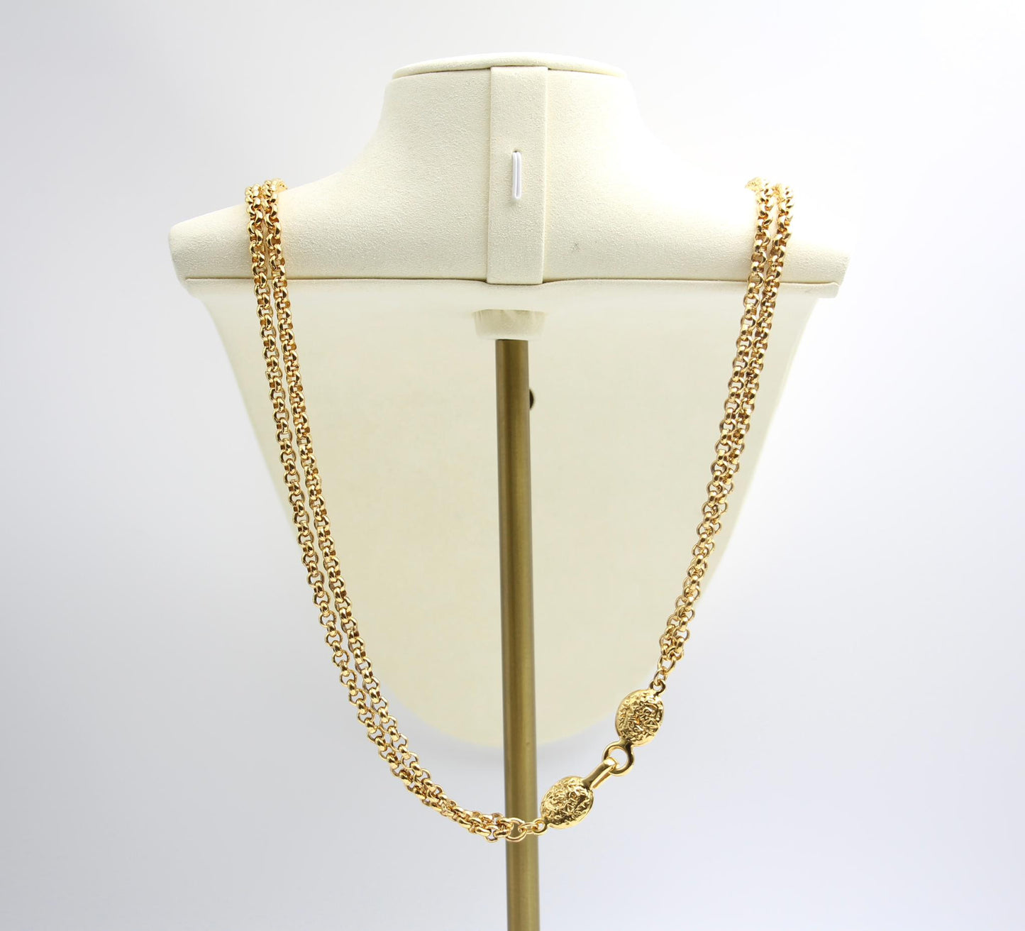 Chanel Vintage 95A Gold-Plated Plain Gold Flower Necklace