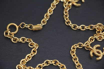 Chanel Vintage 71 80 Gold Plated Five Cc Necklace