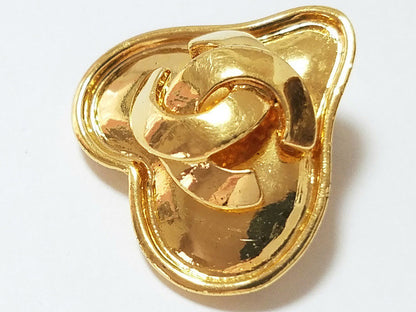 Chanel Vintage 95 Heart-Shaped Cc Logo Gold-Plated Ear Clips