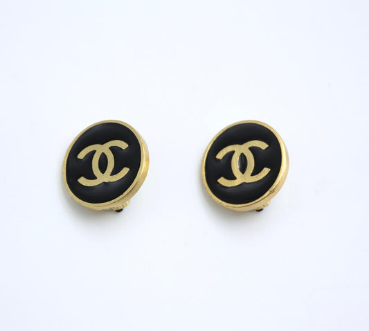 CHANEL Chanel Vintage 01P Metal Black Cc Clip-On Earrings - Onesize Fashion Jewellery - Used fashion item from Wararni