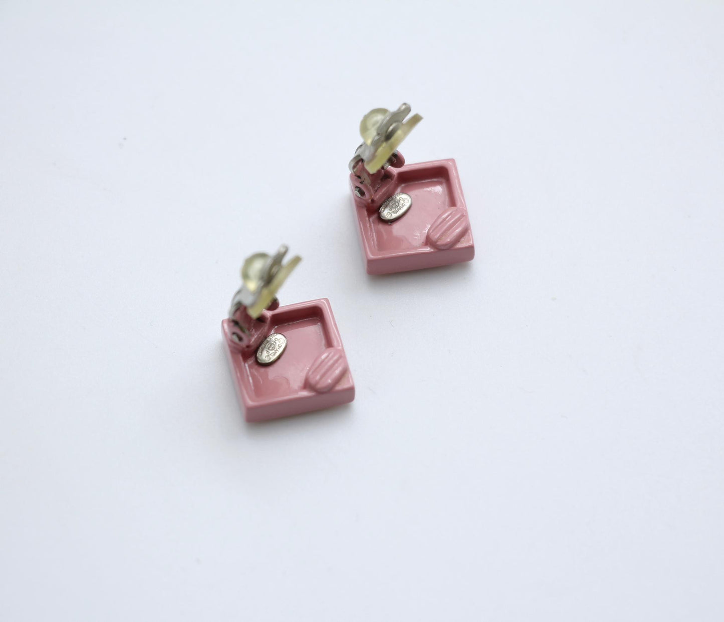 Vintage Chanel 04P Pink Diamond Resin Clip-On Earrings