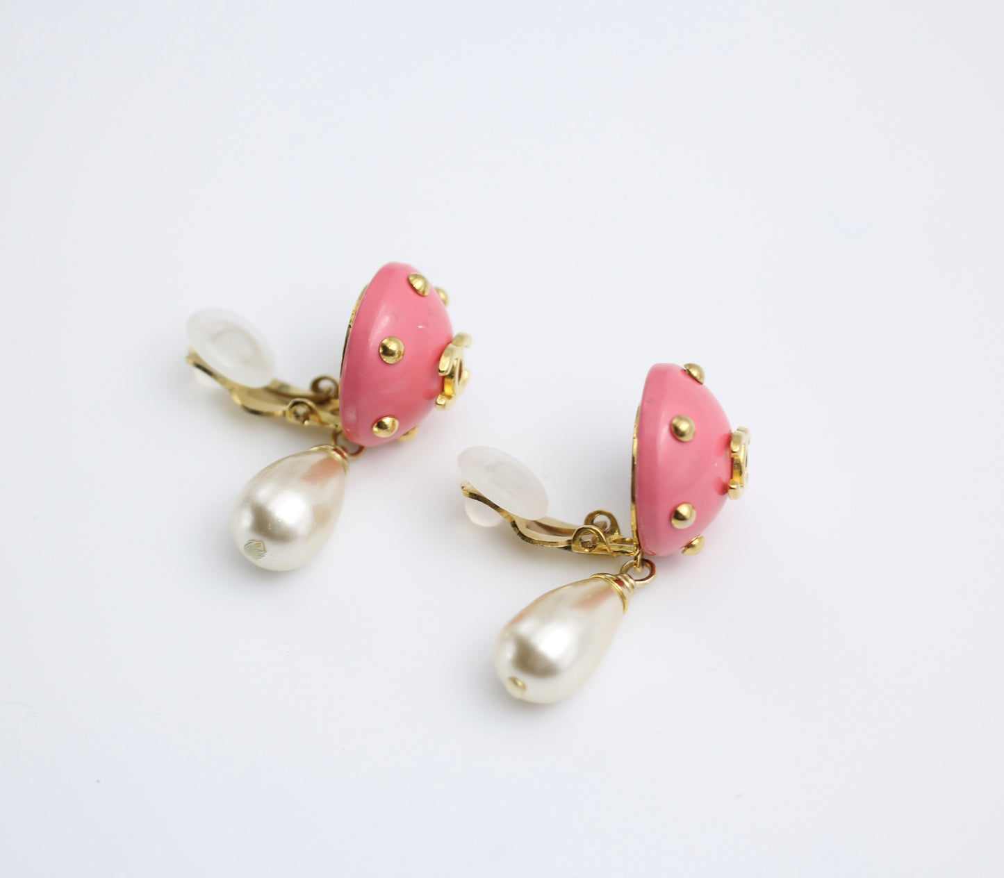 Chanel Vintage 96C Imitation Pearl Resin Rouge Pink Bean Earrings