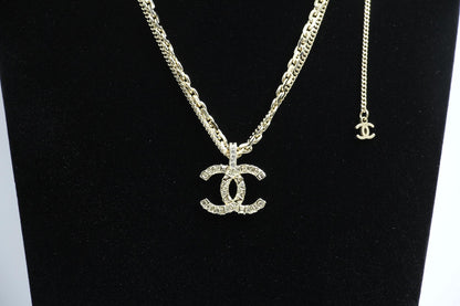 Chanel 21P Metal Double Layer Embossed Necklace