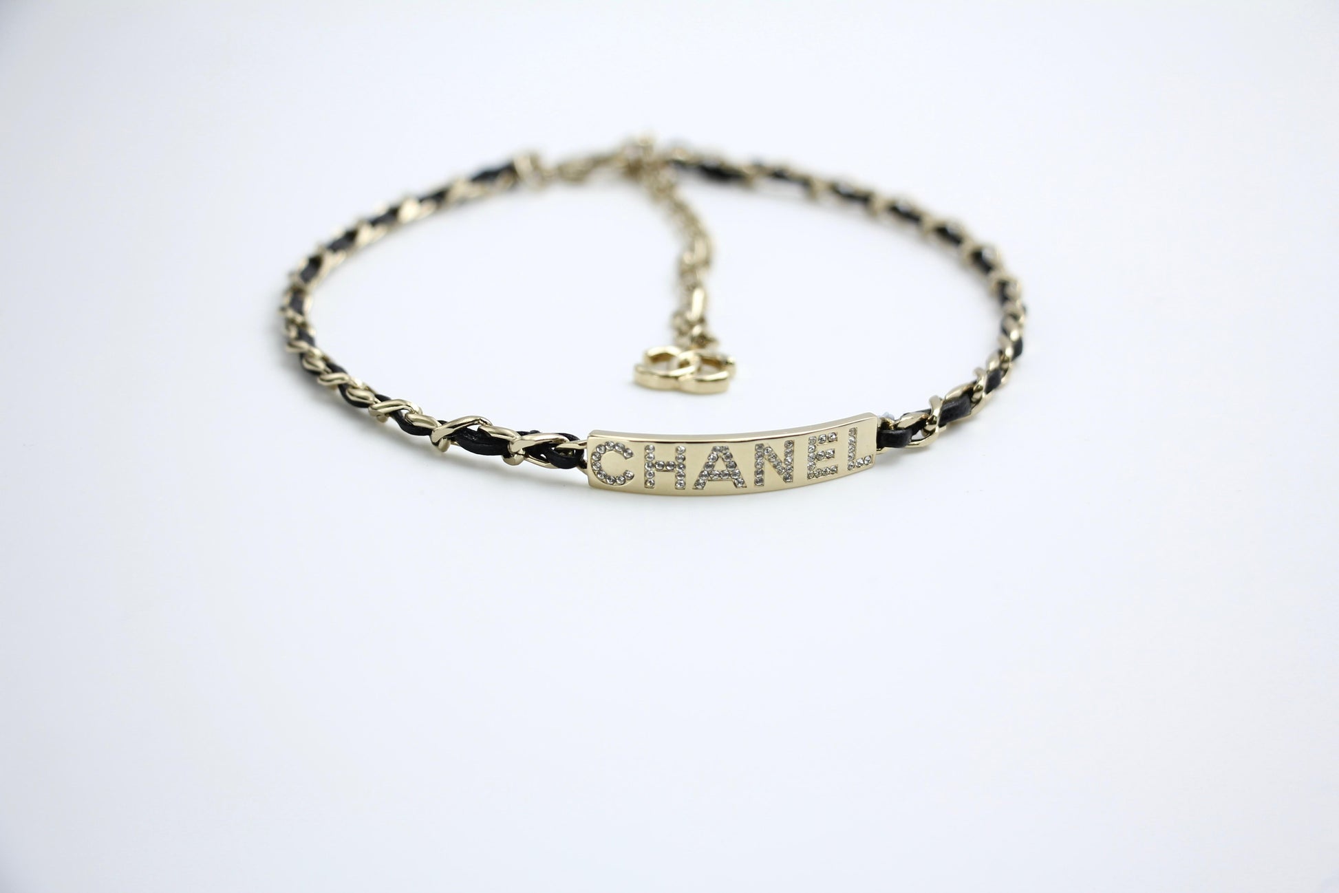 CHANEL Chanel 21V Rhinestone Metal Leather Chanel English Word Small Necklace - Onesize Fashion Jewellery - Vintage fashion from Wararni