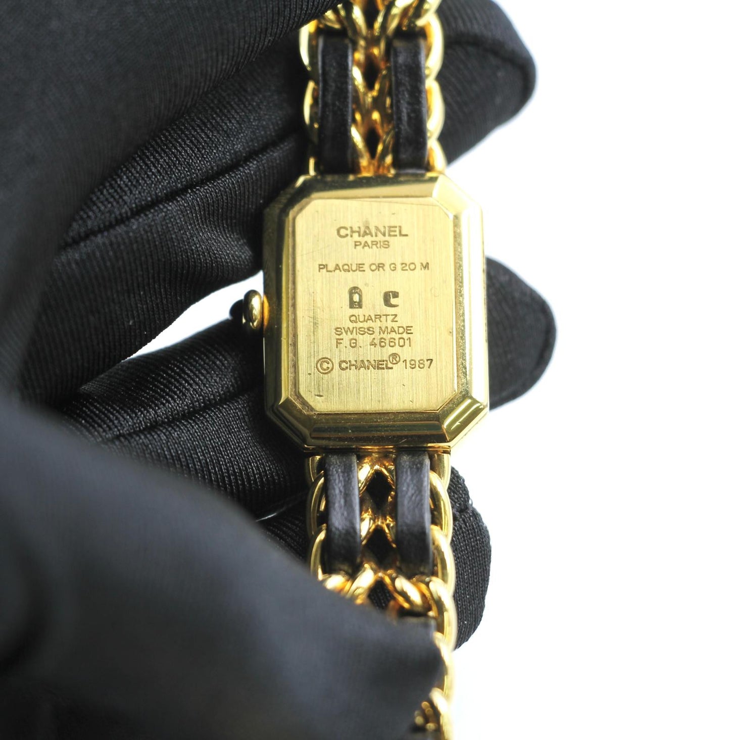 Chanel Vintage 87 Premiere Black Sugar Cube Leather Chain Watch S