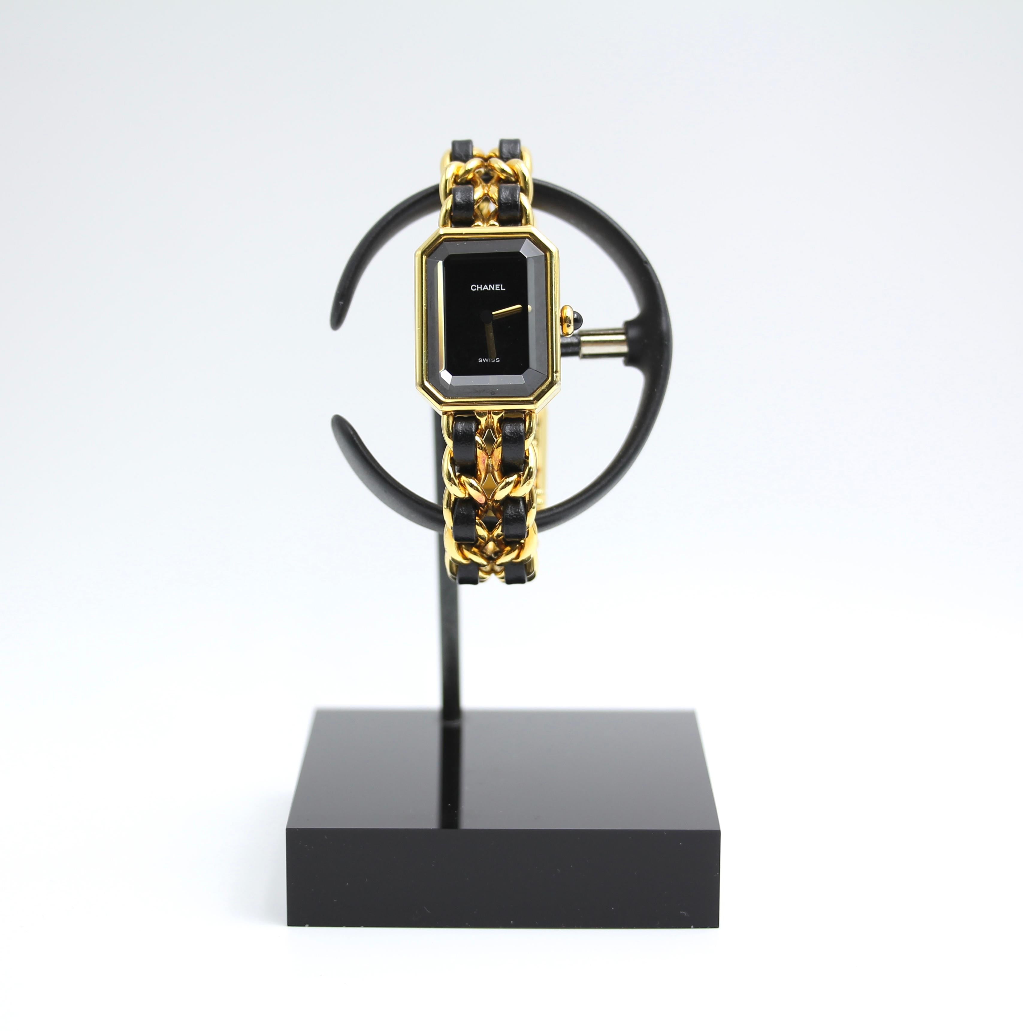 Chanel Vintage 87 Premiere Black Sugar Cube Leather Chain Watch S