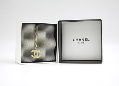 Chanel Vintage 07V Metallic Silver Cc Necklace