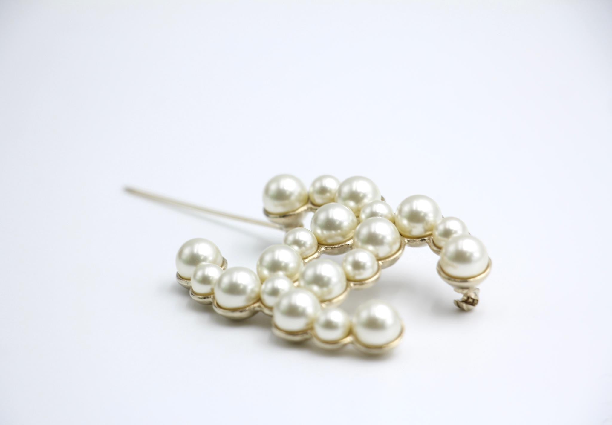 Chanel 13S Imitation Pearl Cc Brooch G Dragon Same Style – Wararni.com