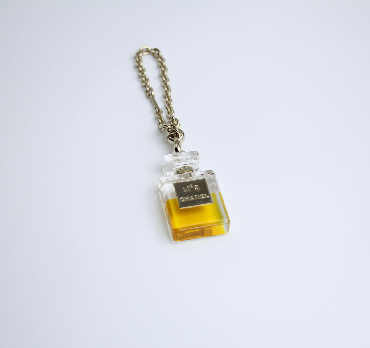 Chanel Vintage 04P Gold Plated No 5 Perfume Bottle Handbag Charm 
