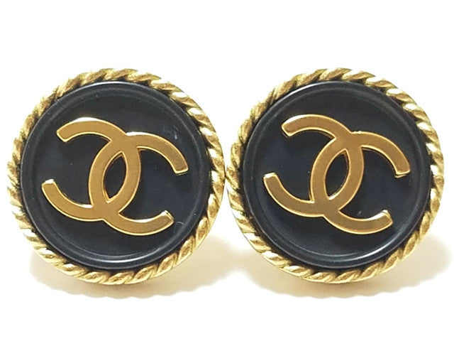 CHANEL Chanel 1994 Black Gold-Plated Resin Ear Clips - Onesize Fashion Jewellery - Secondhand luxury from Wararni