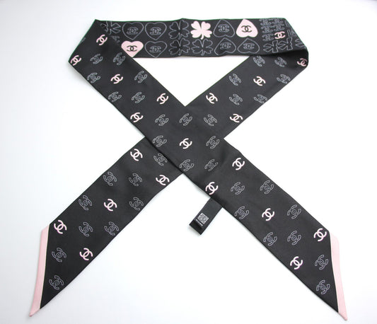 CHANEL Chanel 100 Silk Twilly Cc Logo Four Leaf Clover Scarf In Black X Pink - Onesize Accessories - Used fashion item from Wararni