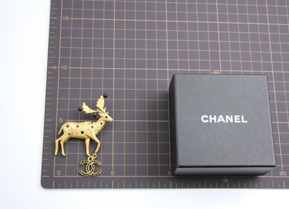 Chanel Vintage 01A Rhinestone Deer Cc Brooch