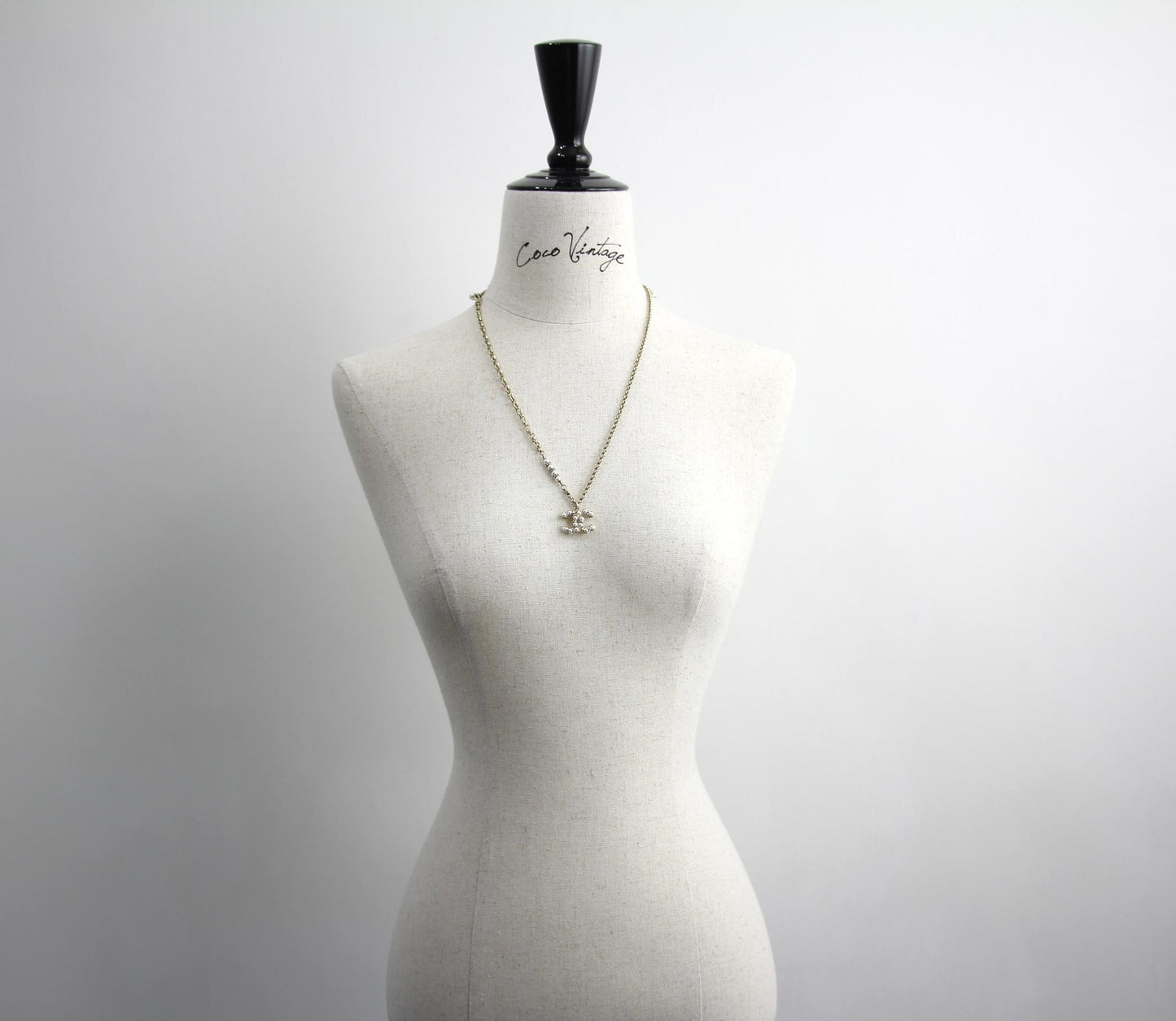 Chanel 19A Imitation Pearl Adjustable Buckle Two-Wear Long And Short Necklace