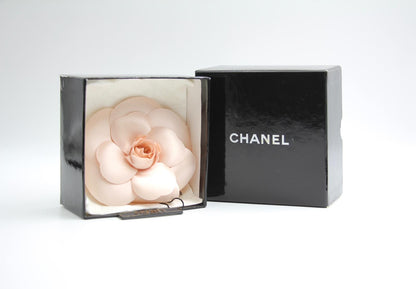 Vintage Chanel 81 85 Champagne Pink Camellia Silk Brooch