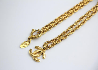 Chanel Vintage 81 85 Gold Plated Chain Clavicle Necklace