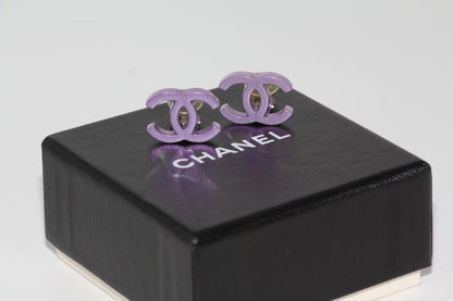 CHANEL Chanel Logo Earrings Purple - Onesize Fashion Jewellery - Secondhand luxury from Wararni