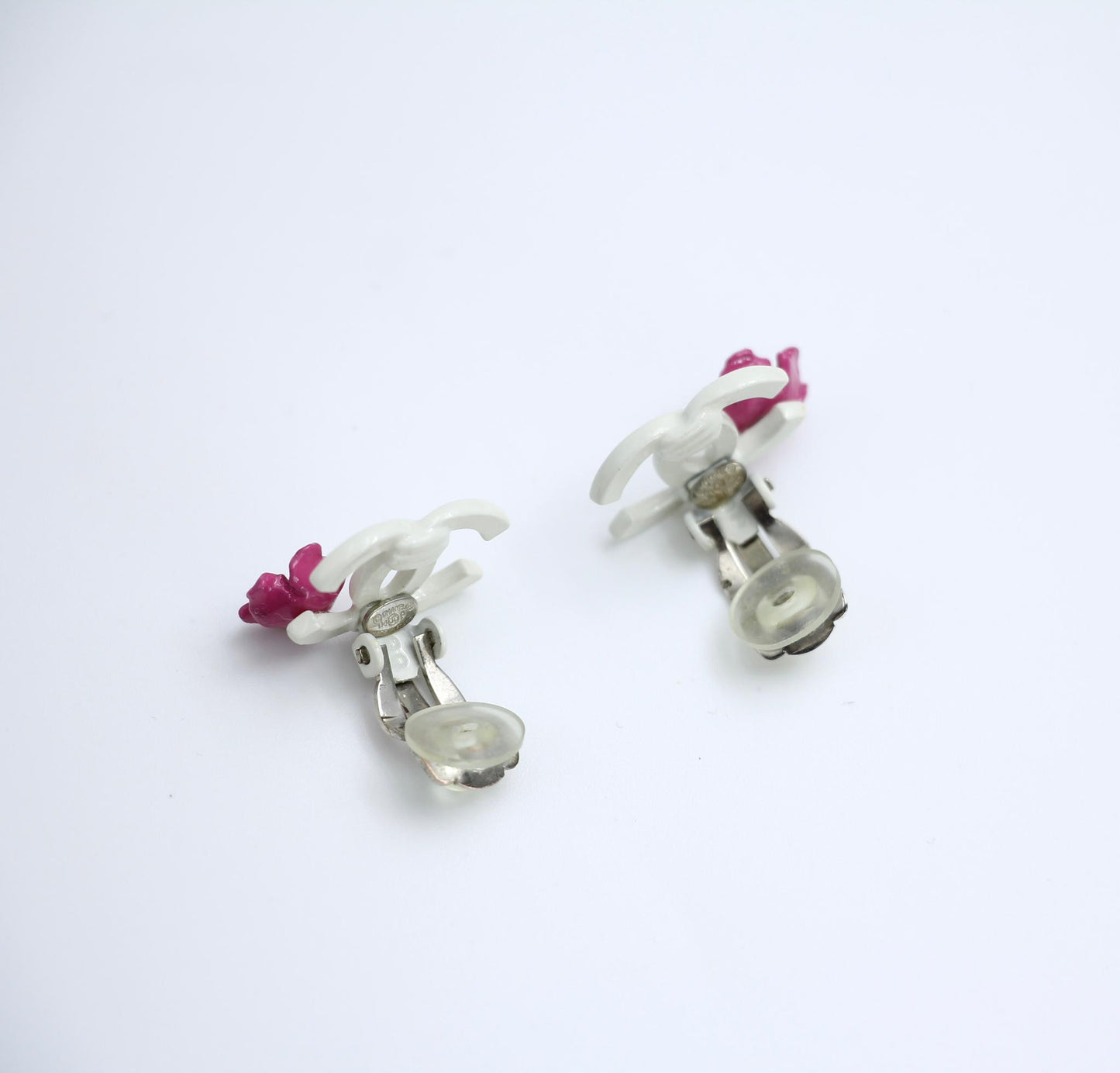 Chanel Vintage 04P Resin Pink Flower Earrings