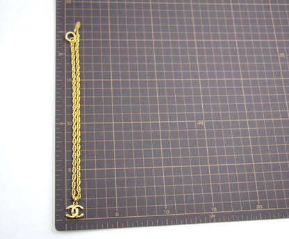 Chanel Vintage 81 85 Gold Plated Chain Clavicle Necklace