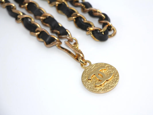 CHANEL Chanel Vintage 82 Gold Plated Leather Gold Coin Chain Waist Chain - Onesize Accessories - Secondhand luxury from Wararni