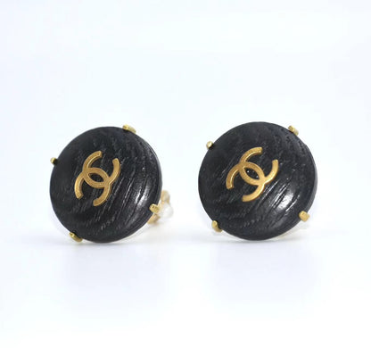 Chanel Vintage 94A Wood Black Clip-On Earrings