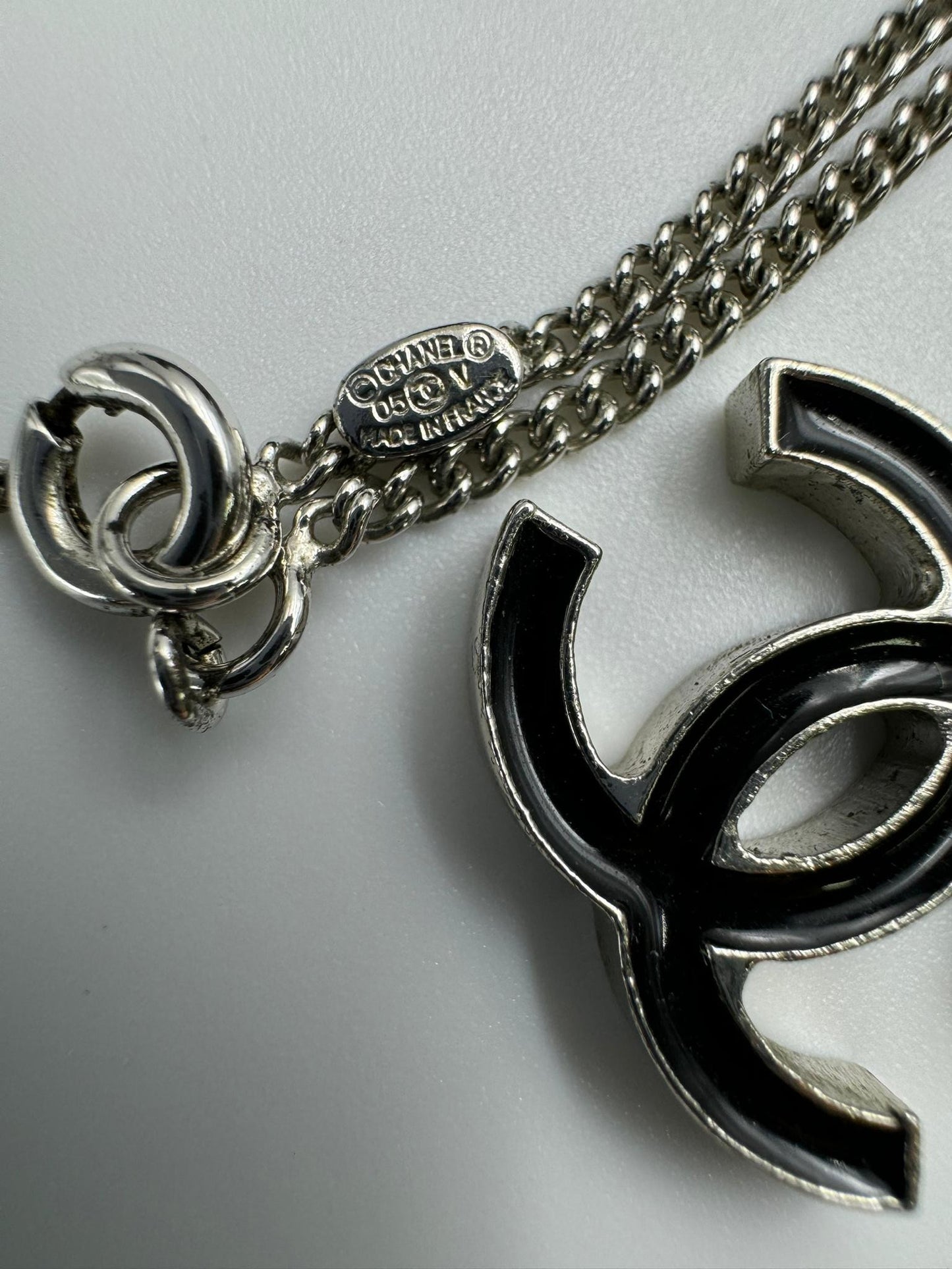 Chanel Vintage 05V Enamel Classic Black Cc Necklace