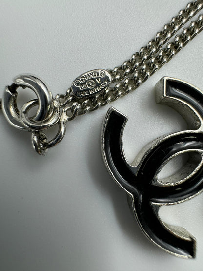 Chanel Vintage 05V Enamel Classic Black Cc Necklace