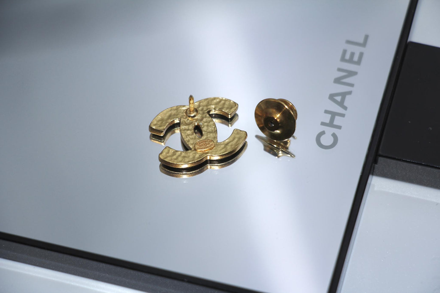 Chanel Vintage 02A Enamel Classic Cc Brooch