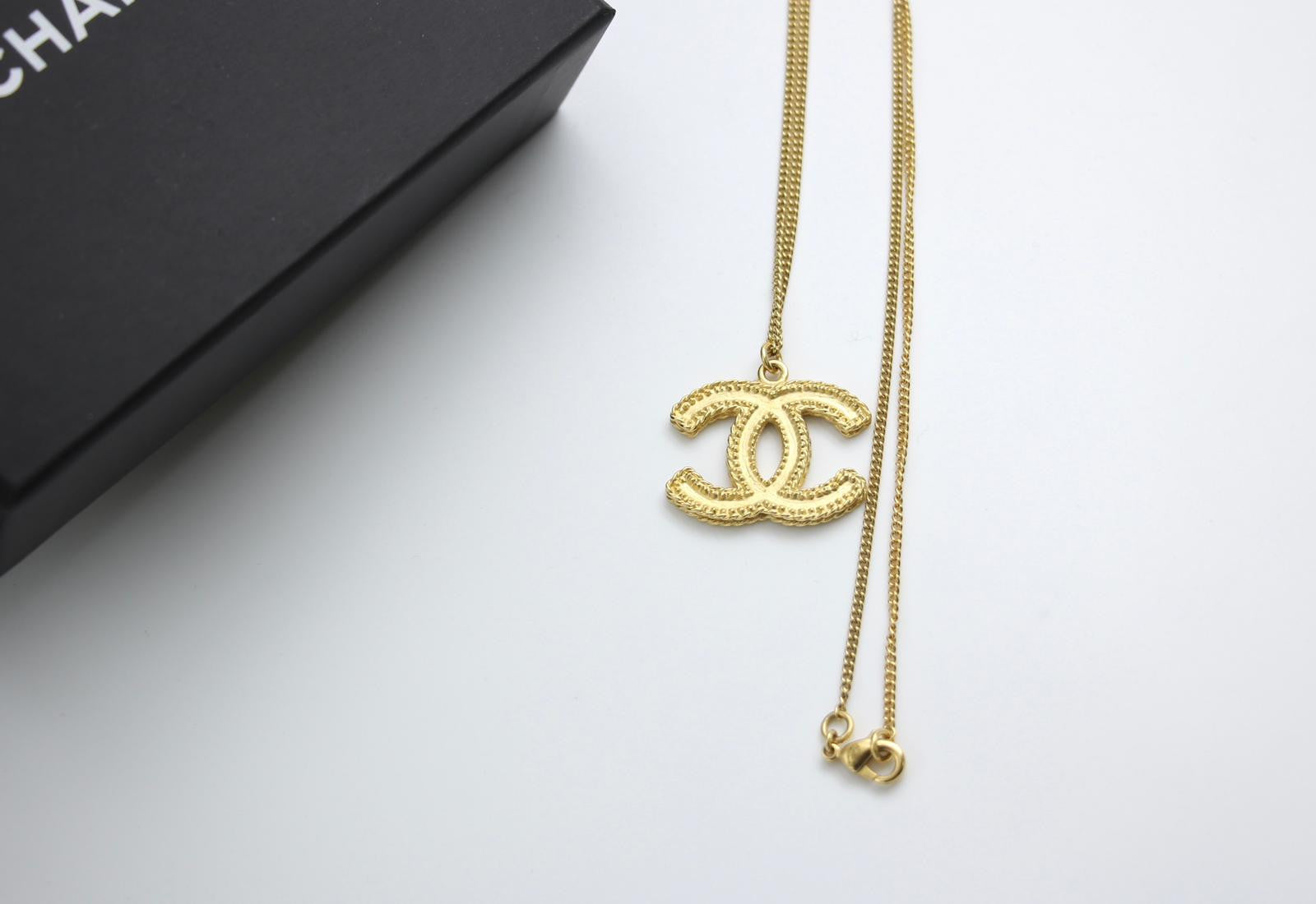 CHANEL Chanel Vintage 14P Gold Plated Wheat Ear Cc Necklace - Onesize Fashion Jewellery - Vintage fashion from Wararni