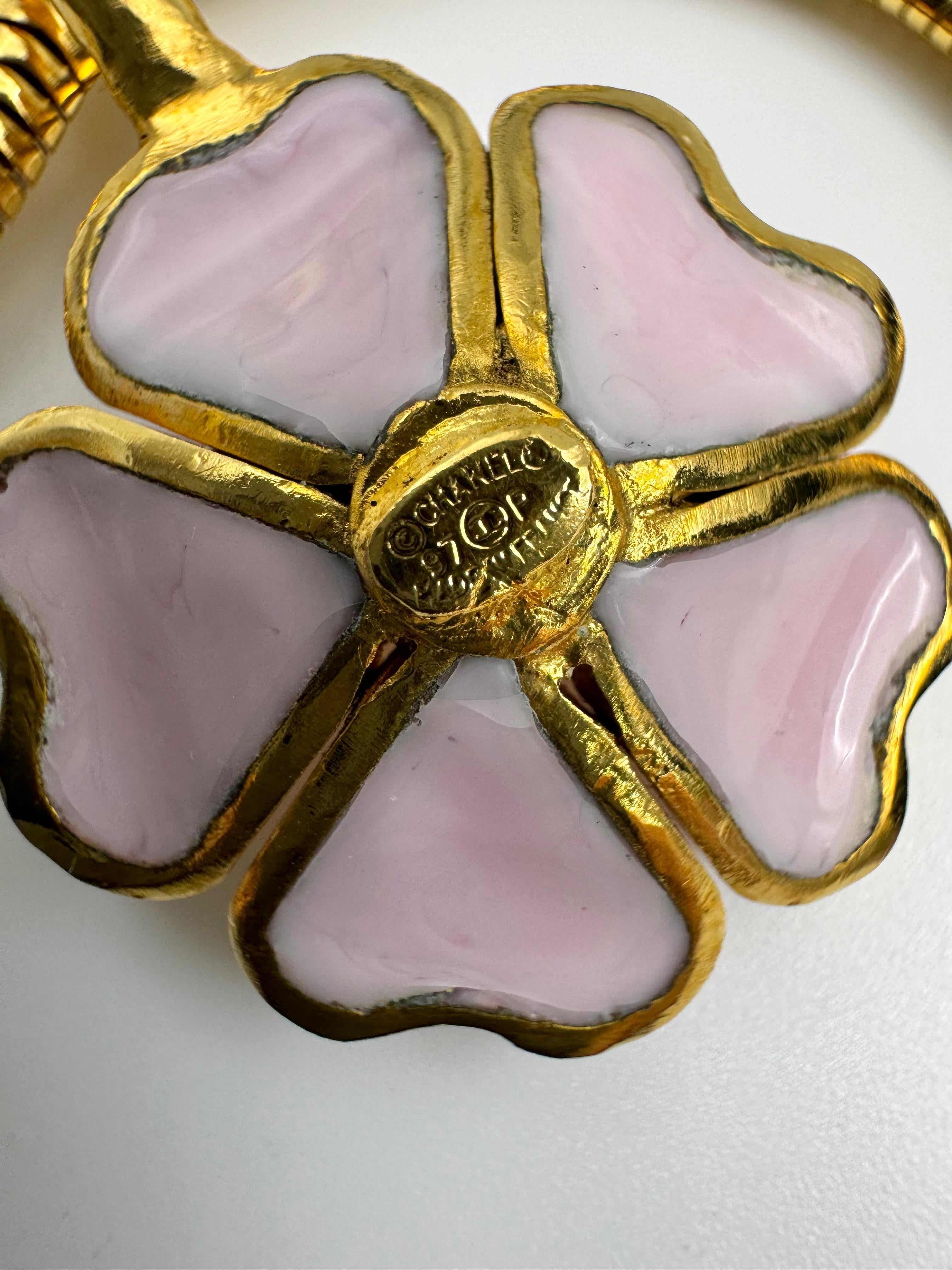 Chanel Vintage 97P Glazed Pink Camellia Pendant Necklace – Wararni.com