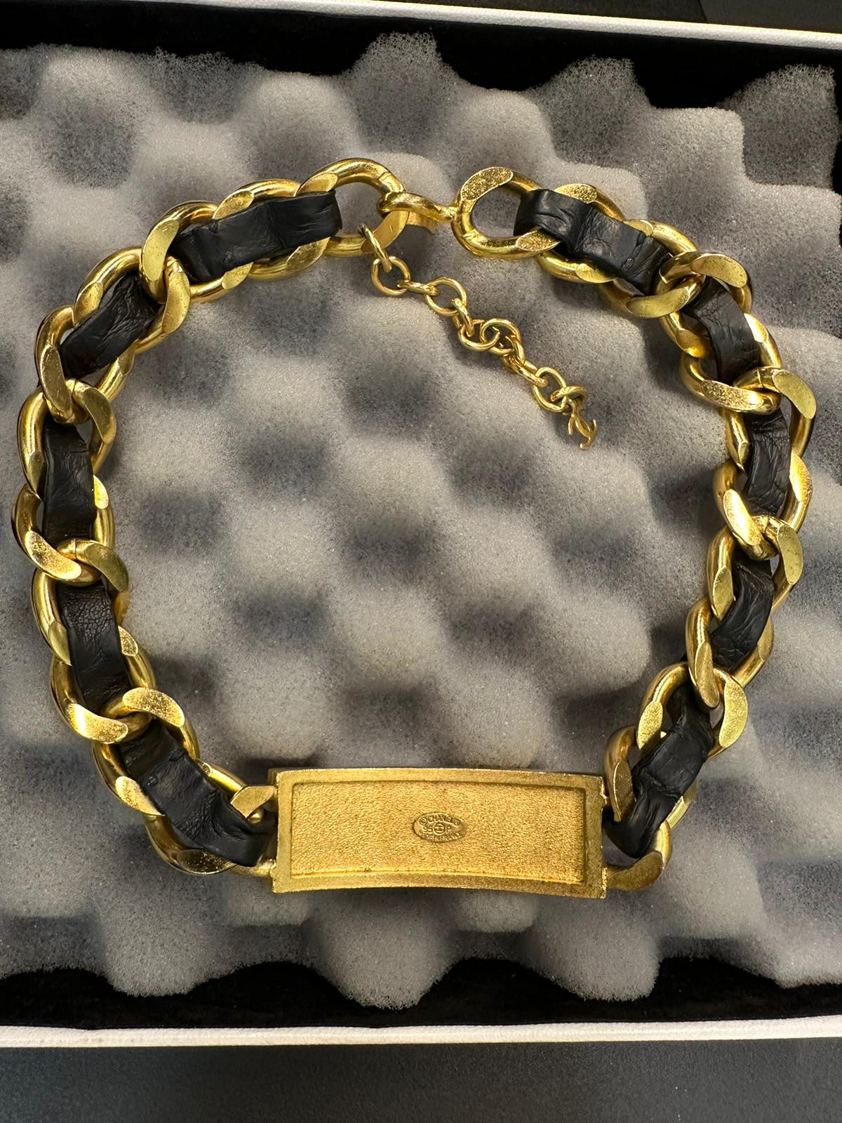 Chanel Vintage 95P Gold-Plated Rhinestone Leather Chain Choker