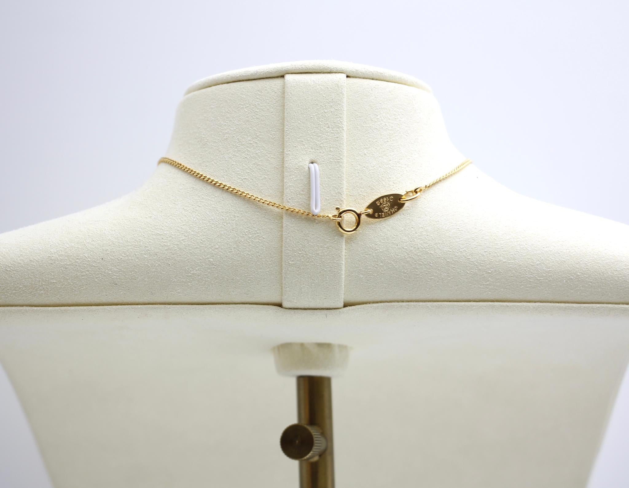 Chanel Vintage 82 Rhinestone Gold Plated Cc Necklace – Wararni.com