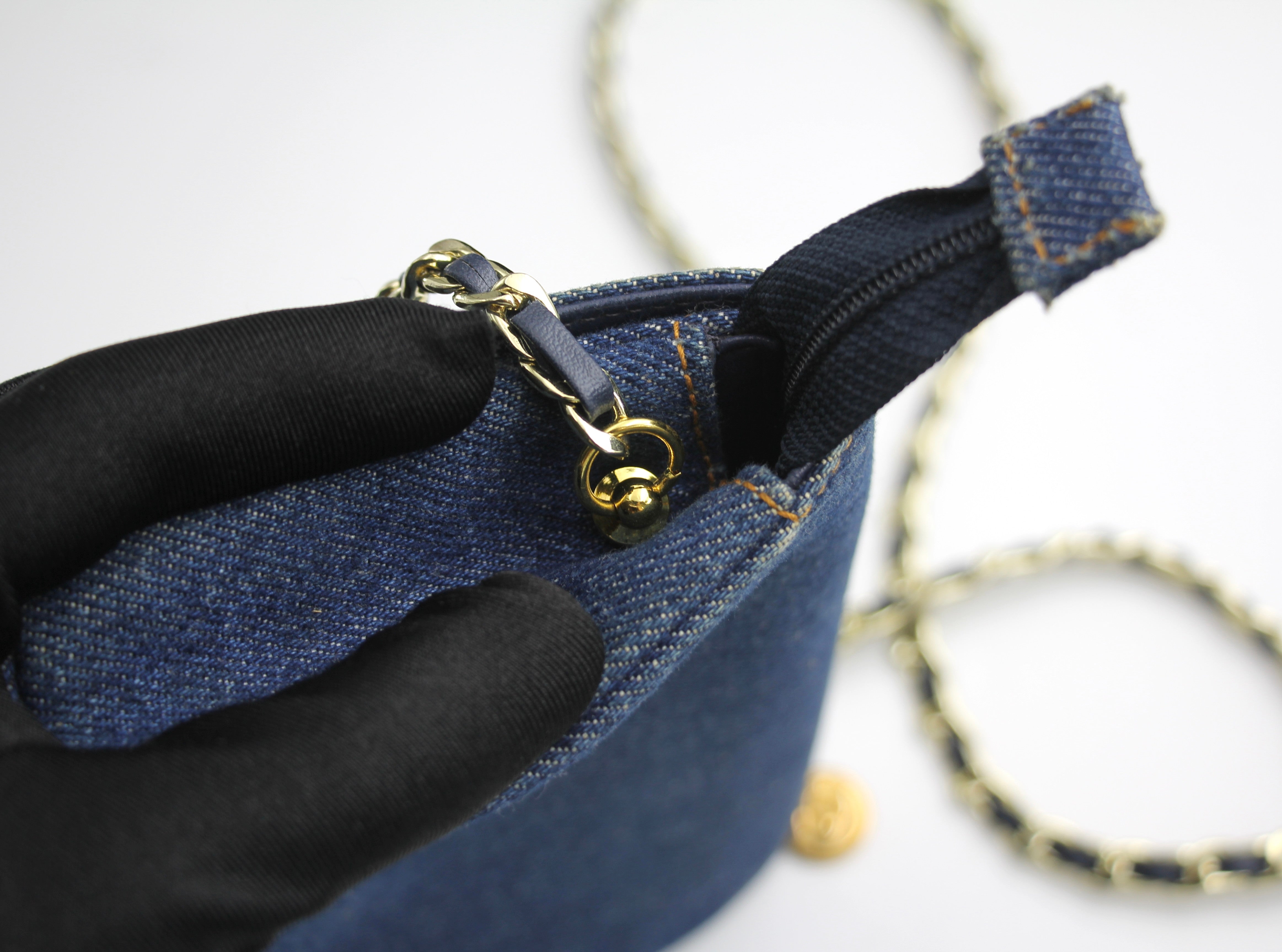 Chanel Blue Denim Coco Cosmetic Pouch Makeup Case Pouch – Wararni.com
