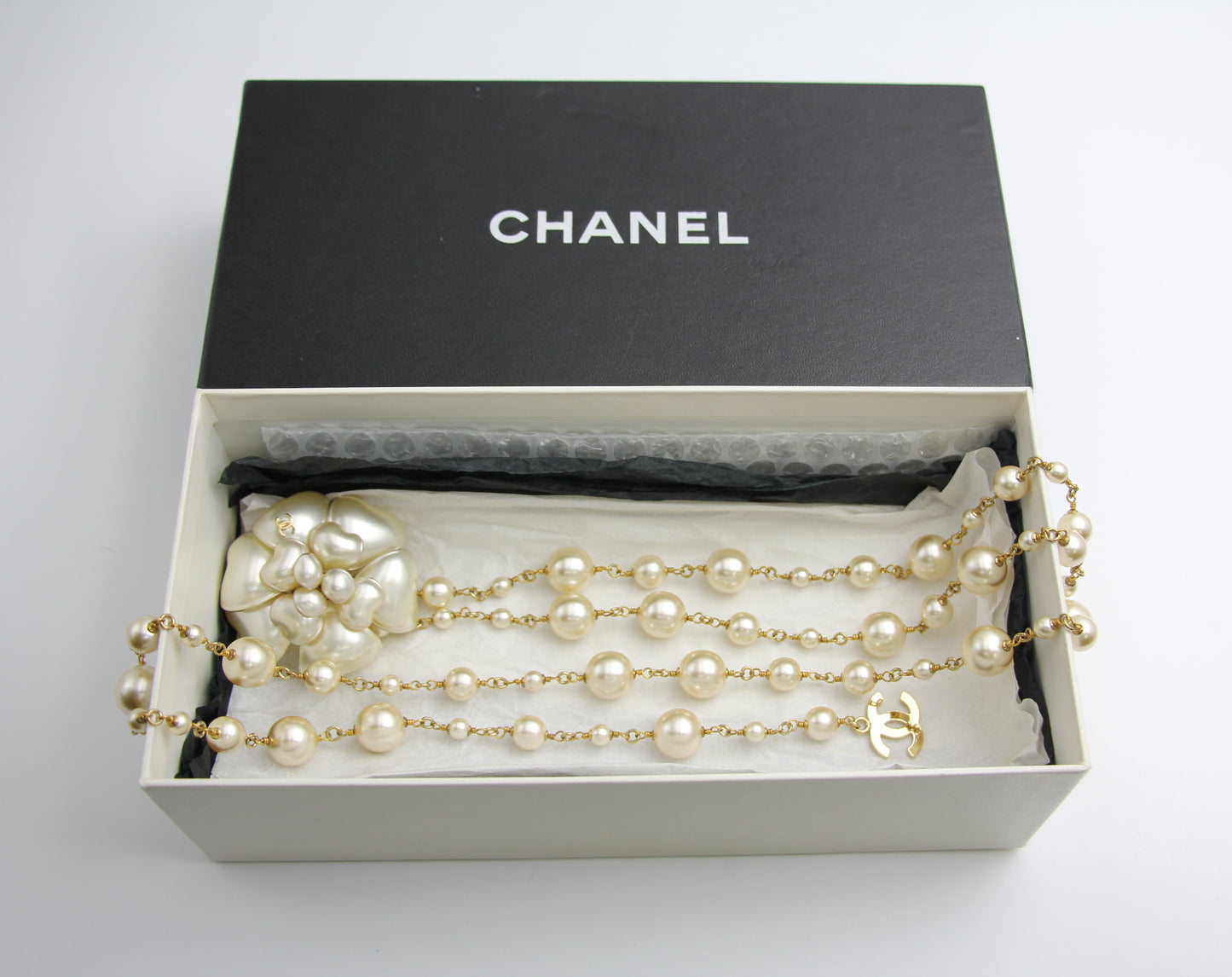 Chanel Vintage 02A Pearl Camellia Waist Chain