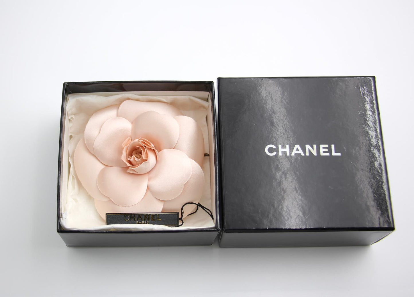 Vintage Chanel 81 85 Champagne Pink Camellia Silk Brooch