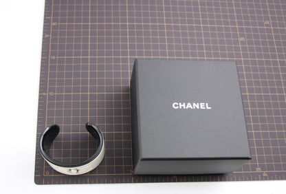 Chanel B23 Acrylic Cc Black And White Bracelet